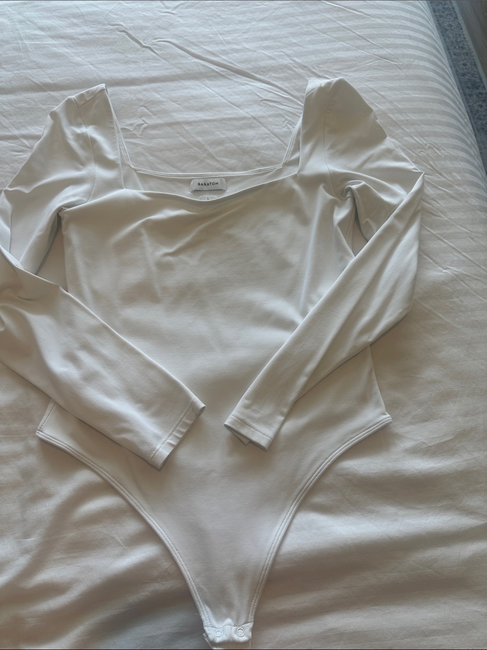 Aritzia Wilfred Free Square-Neck Long Sleeve Bodysuit